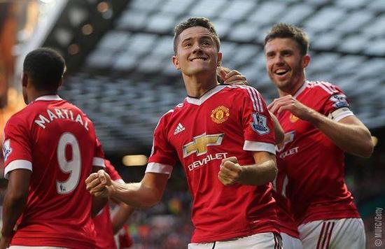 表现总是令 表现总是令